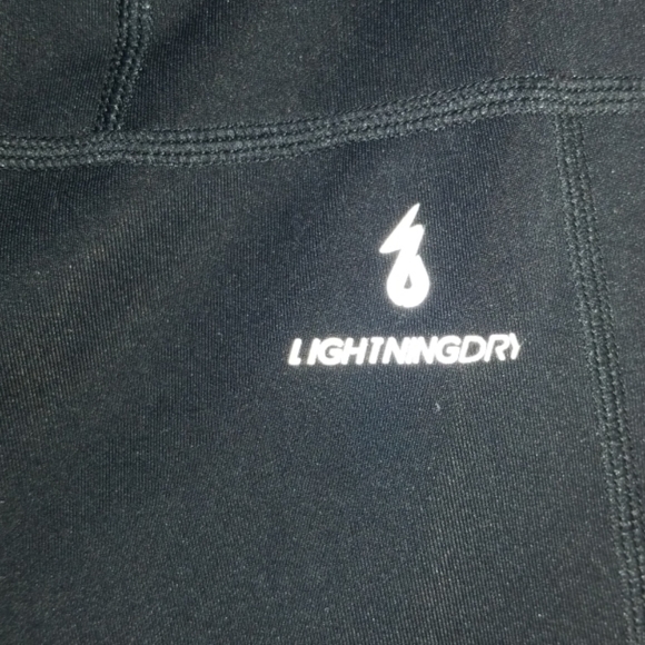 Gently used new balance workout shorts - Picture 6 of 6